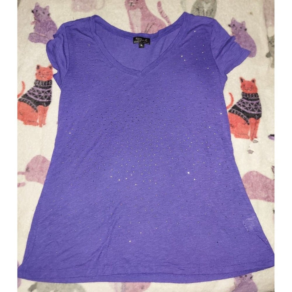 Nollie V Neck